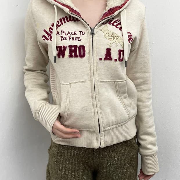 후아유 로고 자수 울프죠 집업