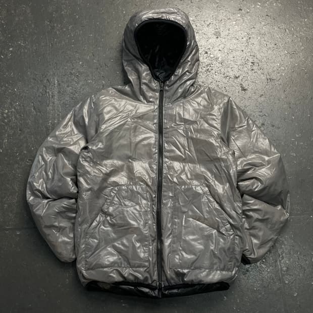 90 캠프세븐 아웃도어 리버시블 경량 유광패딩