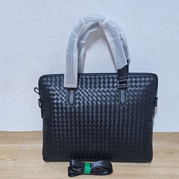 보테가베네타 인트레치아토브리프케이스서류가방 새상품미개봉 