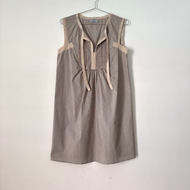 PHILOSOPHY pearl strap sleeveless blouse