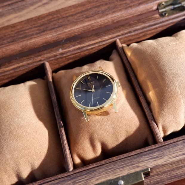 90s 카시오 빈티지 시계 (데드스탁)