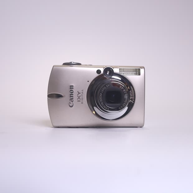 캐논 익시 디지털 700(익서스 750 모델) 샴페인 골드 (액정 열화)