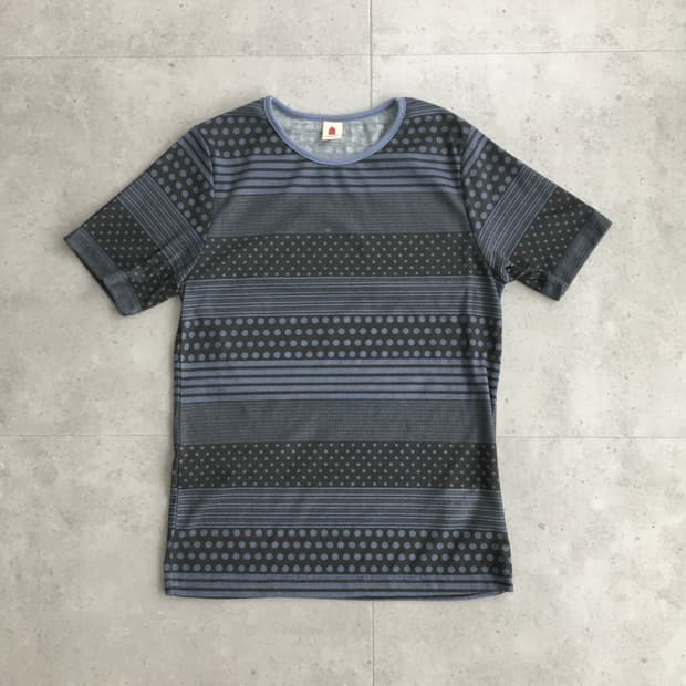 Dot pattern short sleeve
