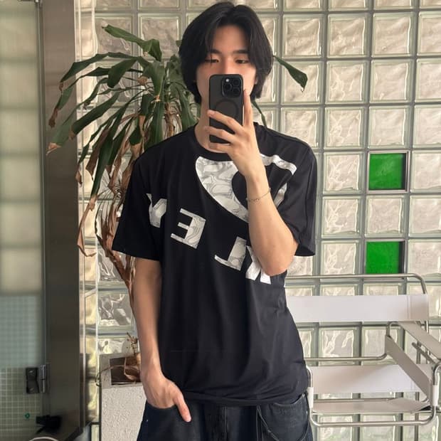 QDEVO BOLＤ TEE  QDEVO BOLＤ 티셔츠