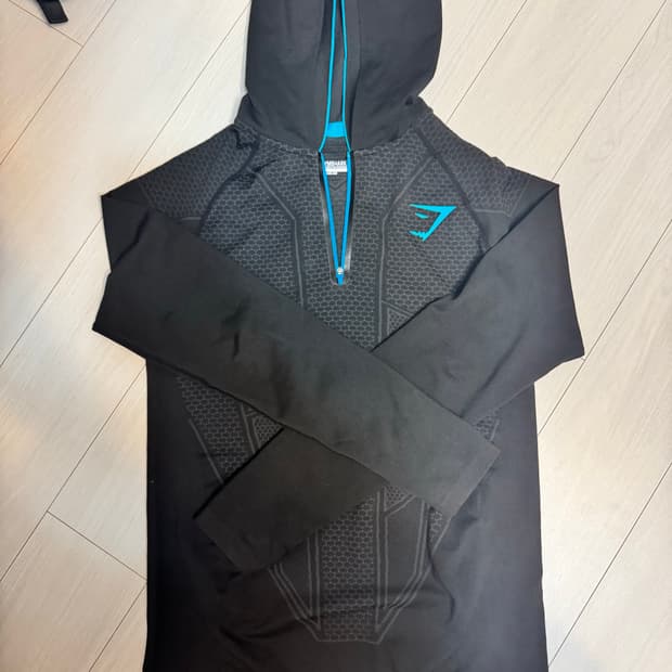 Gymshark 짐샤크 오닉스 v1 후디 L 사이즈 판매 합니다