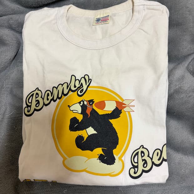 [M] 버즈릭슨 Bombing Bear 반팔 티셔츠 화이트