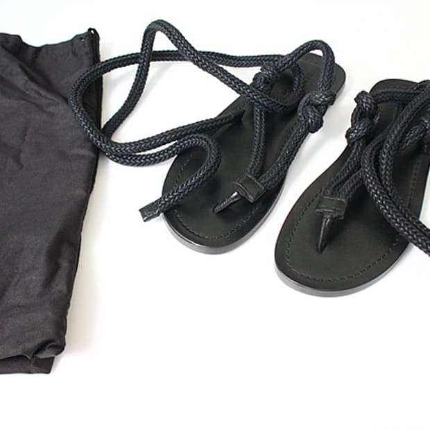 생로랑 SAINT LAURENT 누 피에 로프 가죽샌들 새상품(풀세트)
