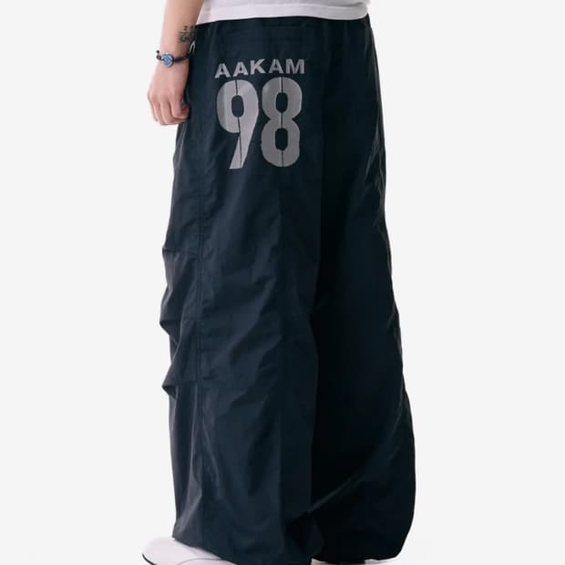 98 Printed Knee Pin-tuck Nylon Pants (Du