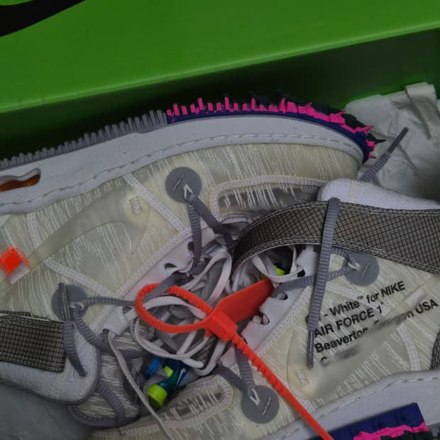 나이키 오프화이트 에어포스1 미드 SP 화이트 265