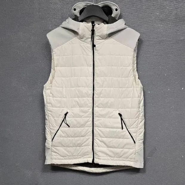 cp컴퍼니 패딩 조끼