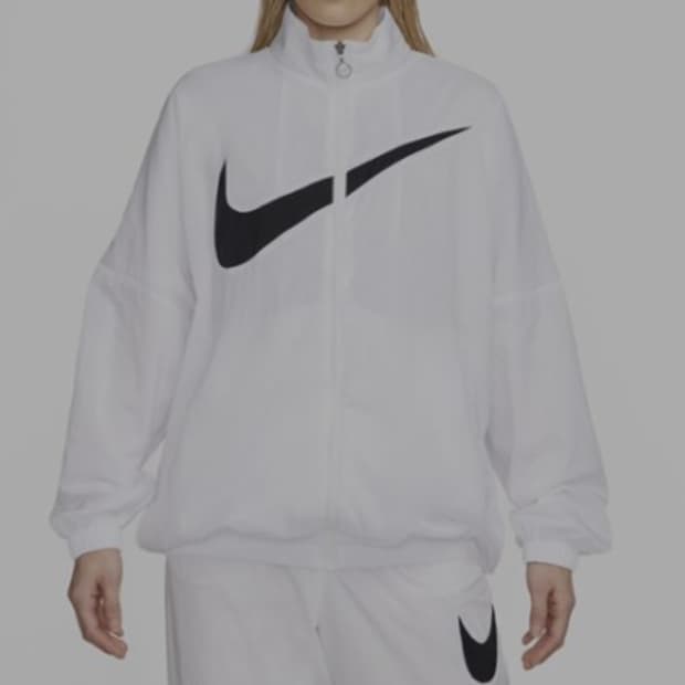 나이키 에센셜 우븐 바람막이 M _ 여성