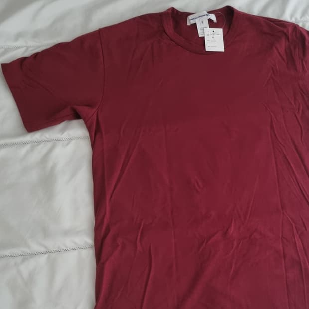 꼼데가르송shirt tshirt burgandy M