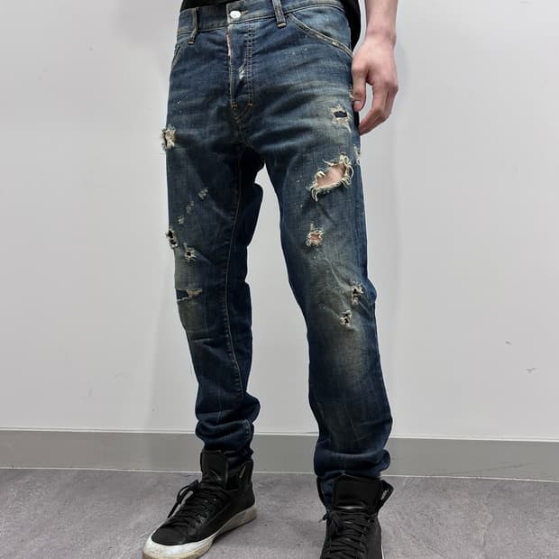 디스퀘어드2 슬림 디스트레스드 데님 팬츠