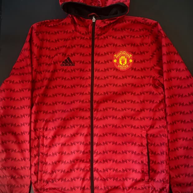 아디다스 맨유 바람막이 져지 M