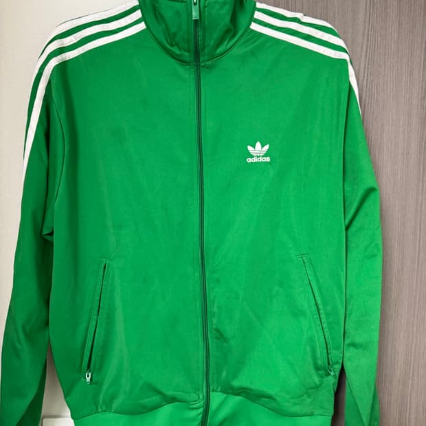 아디다스 초록 트랙탑