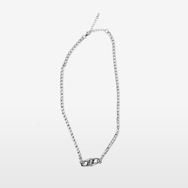 본투윈 B로고 목걸이