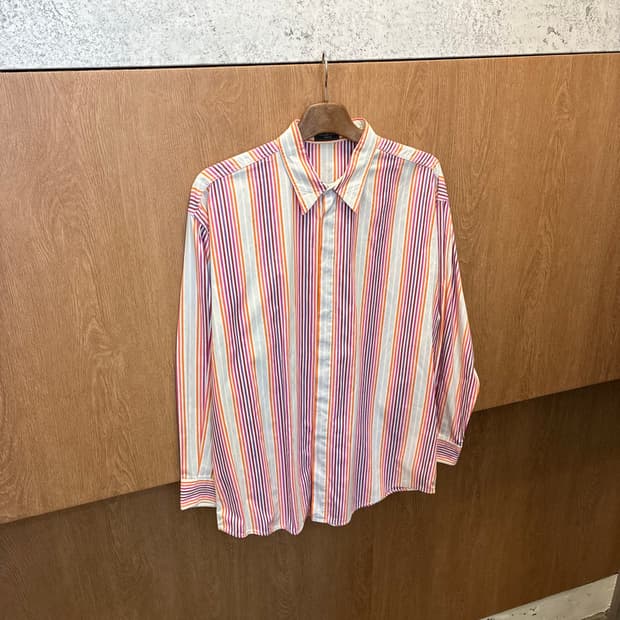 빈티지 긴팔 셔츠 스트라이프 패턴 버튼 카라넥 디테일 k488