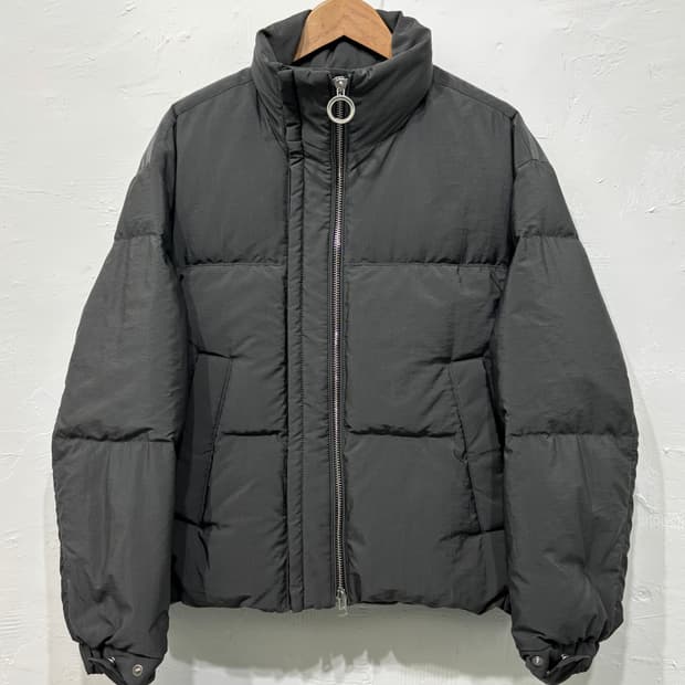 Solid homme 솔리드옴므 딥그레이컬러 구스다운 패딩