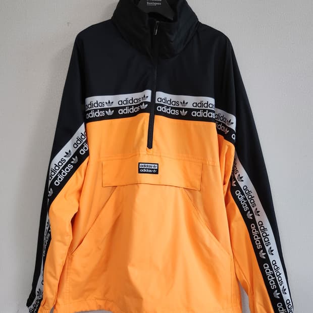 아디다스아노락 바람막이 (M