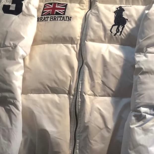 폴로 빅포니패딩 크림색상 삽니다