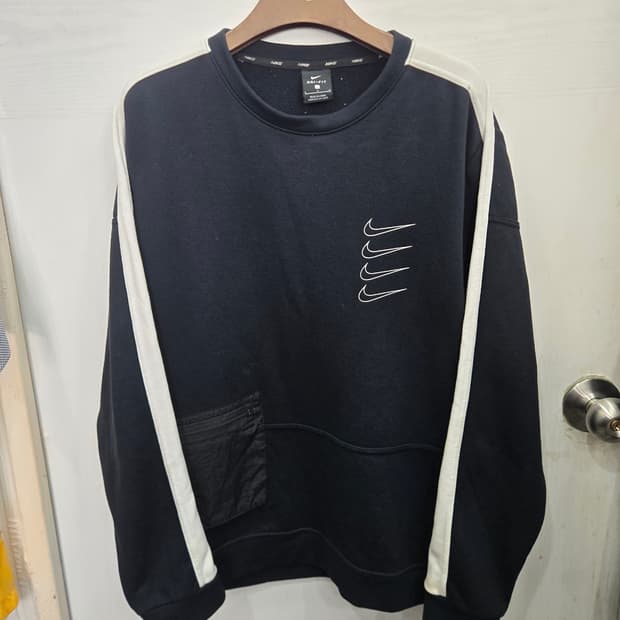 100,L )) NIKE 나이키 드라이핏 맨투맨! 디자인 이뻐요 ㅎㅎ