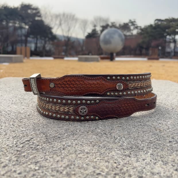 토니 라마 Tony Lama 스터디드 웨스턴 레더 벨트