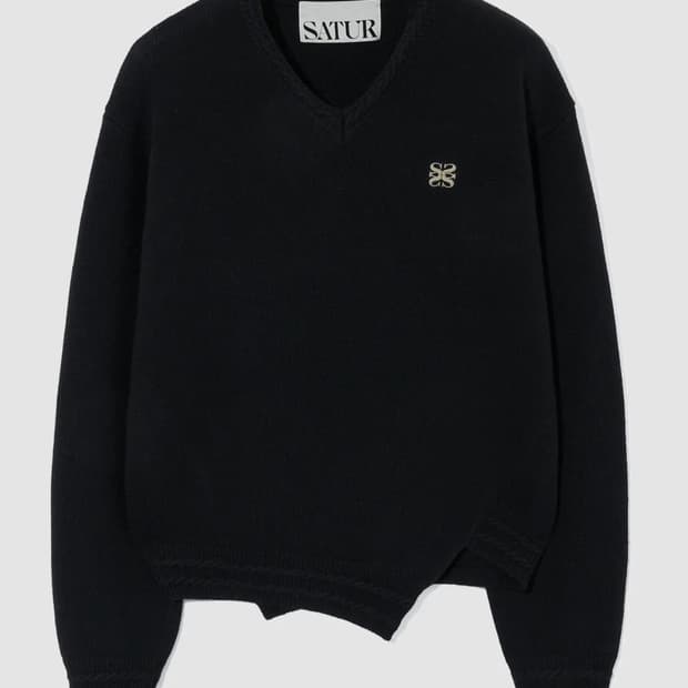 세터 더블린 언발란스 브이넥 니트 클래식 블랙