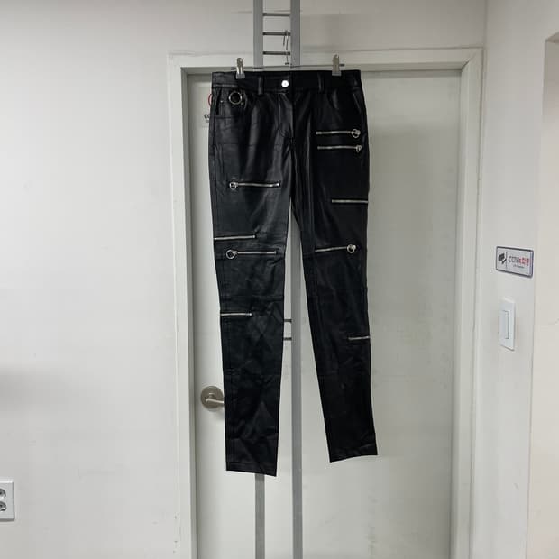 럭키슈에뜨 레더 팬츠 새상품 38(W)
