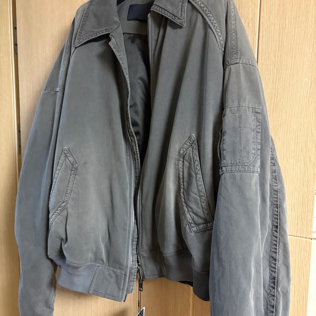 준지 26SS 마이크로 코듀로이 크롭 MA-1 그레이 (50)