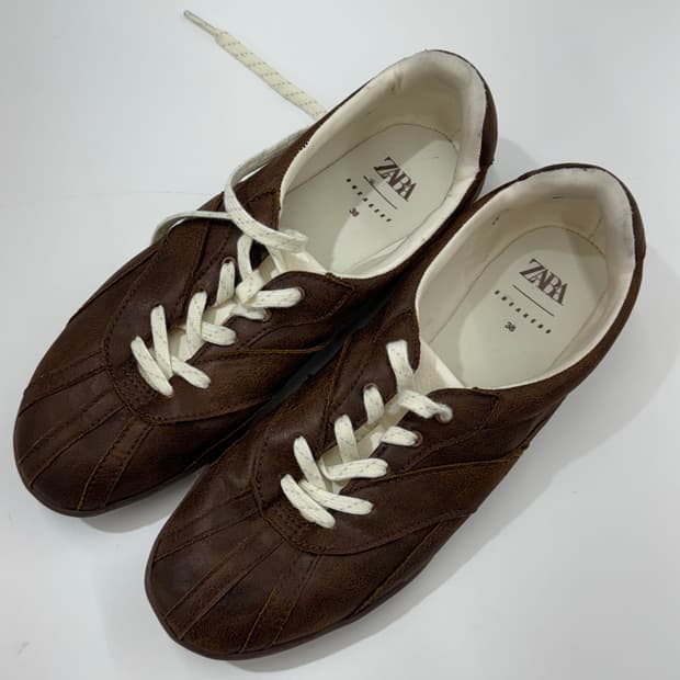 자라 스니커즈 38