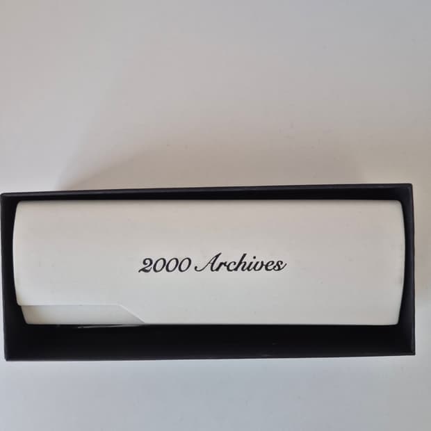 2000아카이브스 안경 카리나 착용