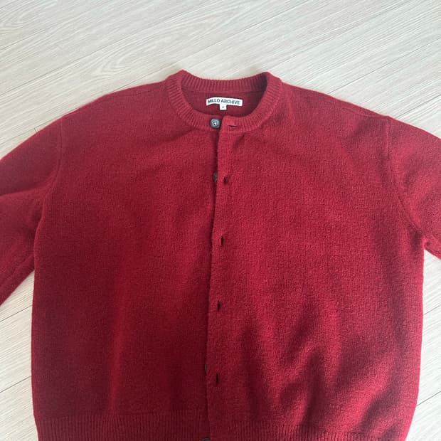 밀로아카이브 크롭 가디건