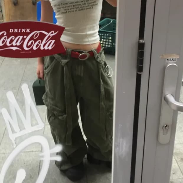 카키 스트랩 카고 팬츠