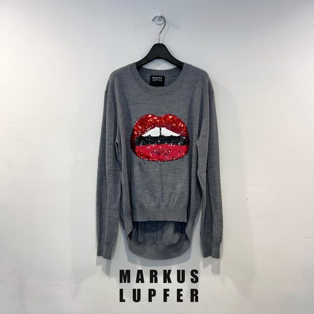 MARKUS LUPFER 마커스루퍼 스팽글 입술 니트
