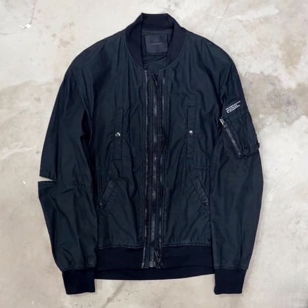 [2] SS14 UNDERCOVER ‘GODOG' Bomber