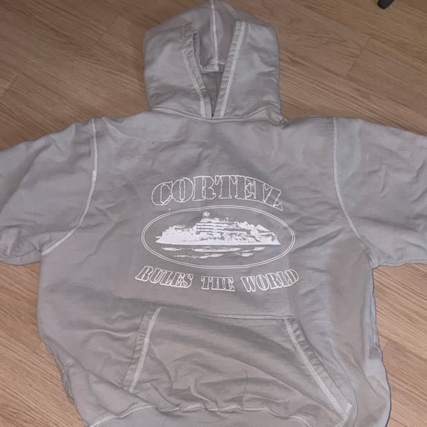 코르테이즈 rtw 그레이후드