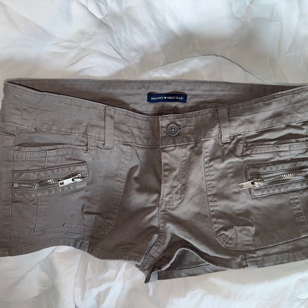 brandy melville low rise shorts