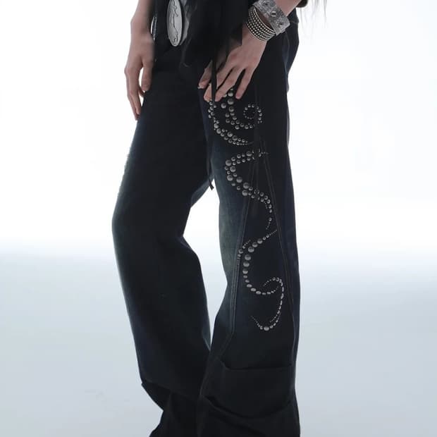 더블펀치 Distressed Rhinestone Jean