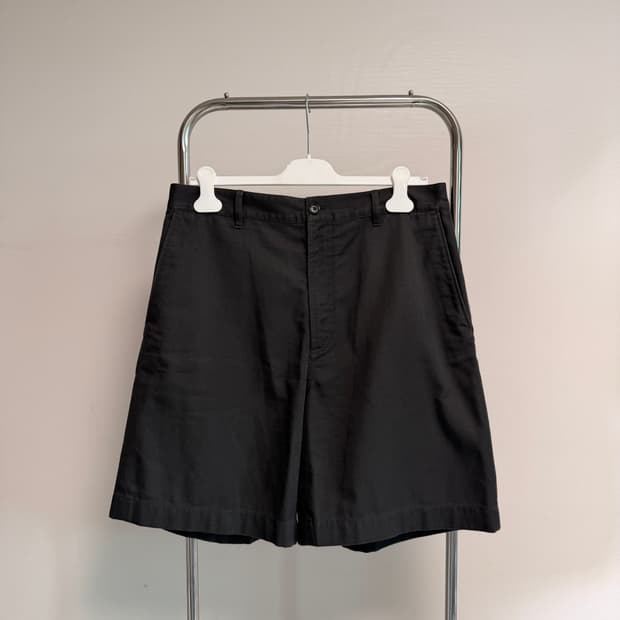 아크네 스튜디오 쇼츠