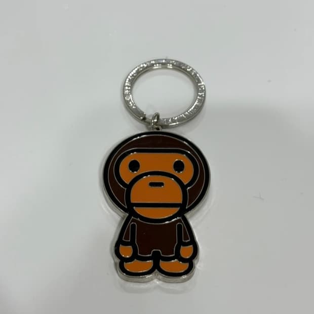 베이프 베이비마일로 키체인