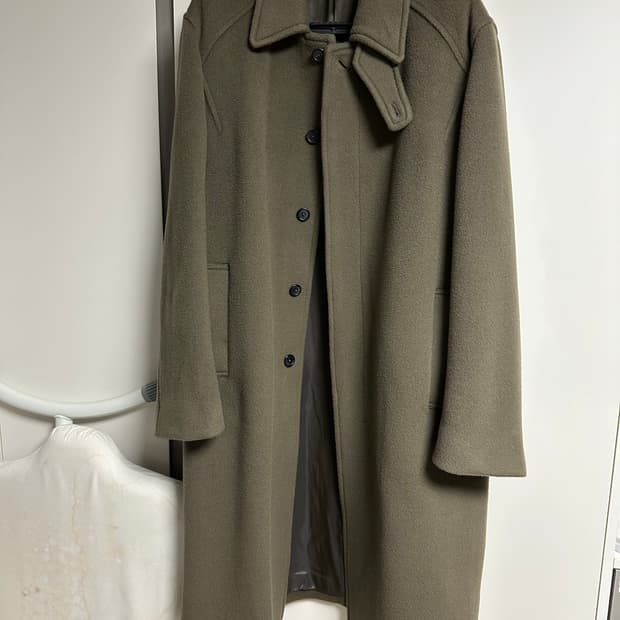 유스 23fw 맥코트 (카키브라운) L사이즈 판매