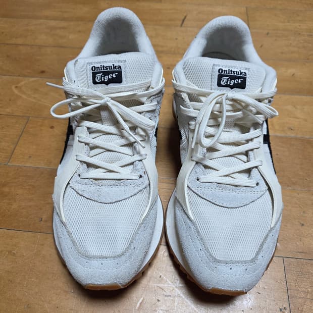 오니츠카타이거 런스파클 흰색 255mm