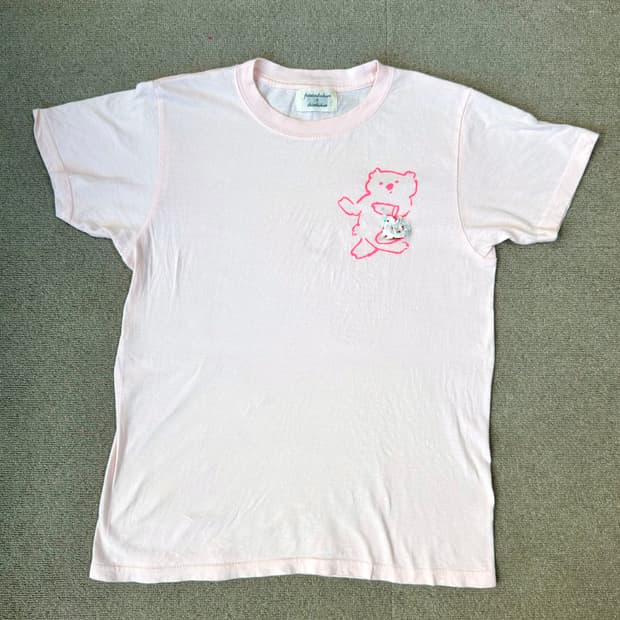 futatsukukuri & chiechihiro 콜라보 핑크 티셔츠