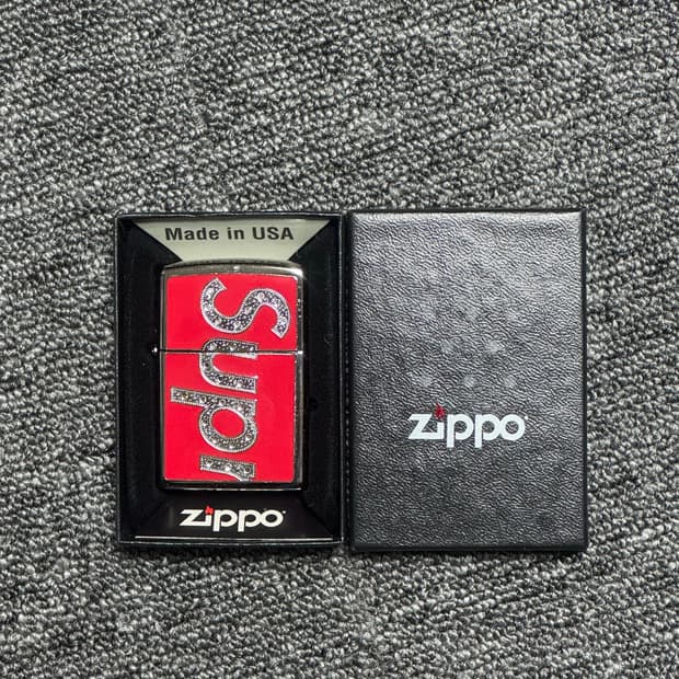 슈프림 스와로브스키 지포