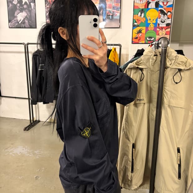 스톤아일랜드 브이넥 롱슬리브