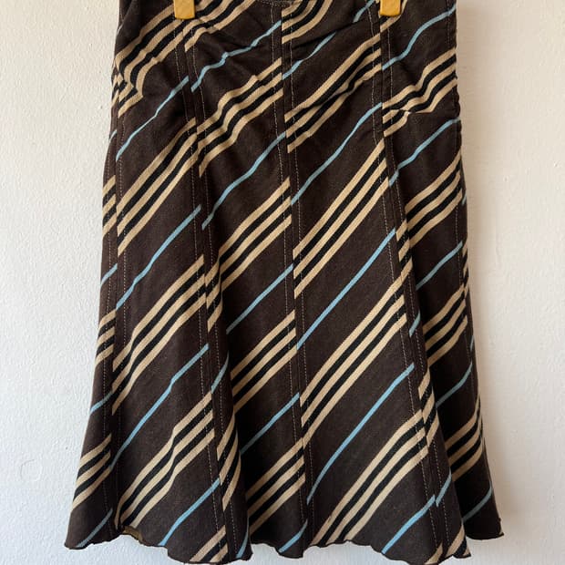 버버리런던 여성 브라운 미디스커트 울스커트