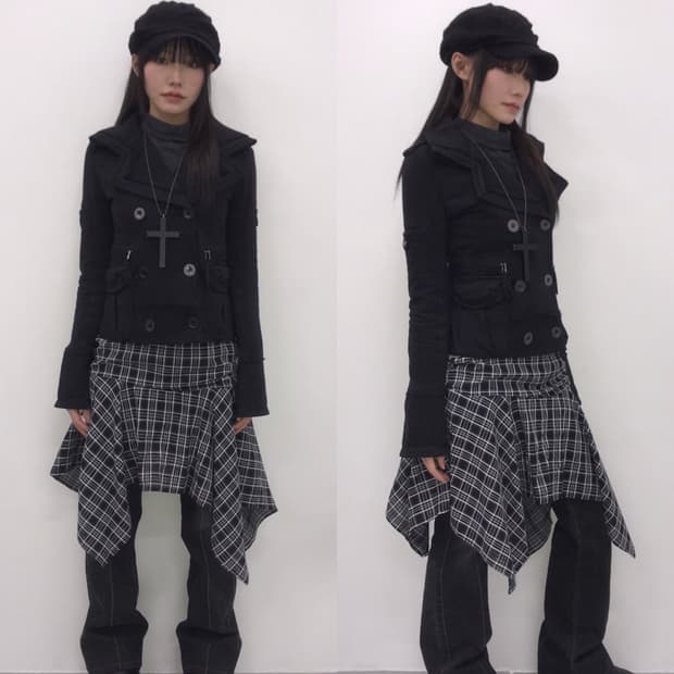 Feather Ayue Double Flap Short Coat