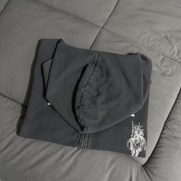 4) 폴리테루 베르세르크 집후디 팔콘 002