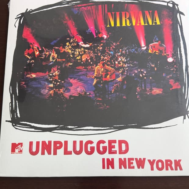 너바나(Nirvana)의 1994년 라이브 앨범인 'MTV Unplugg