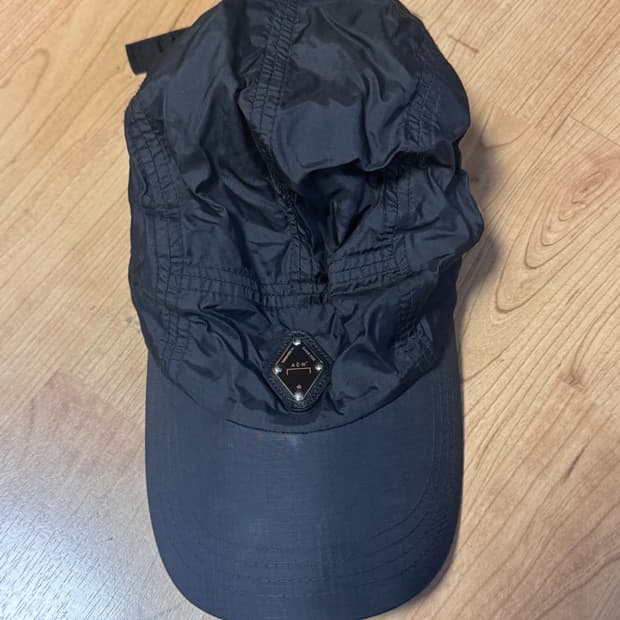 어콜드월 나일론 캡